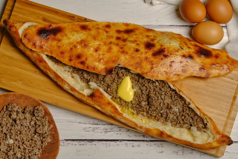 Kıymalı Pide