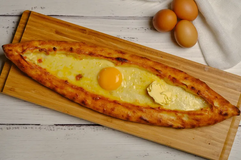 Kaşarlı Pide